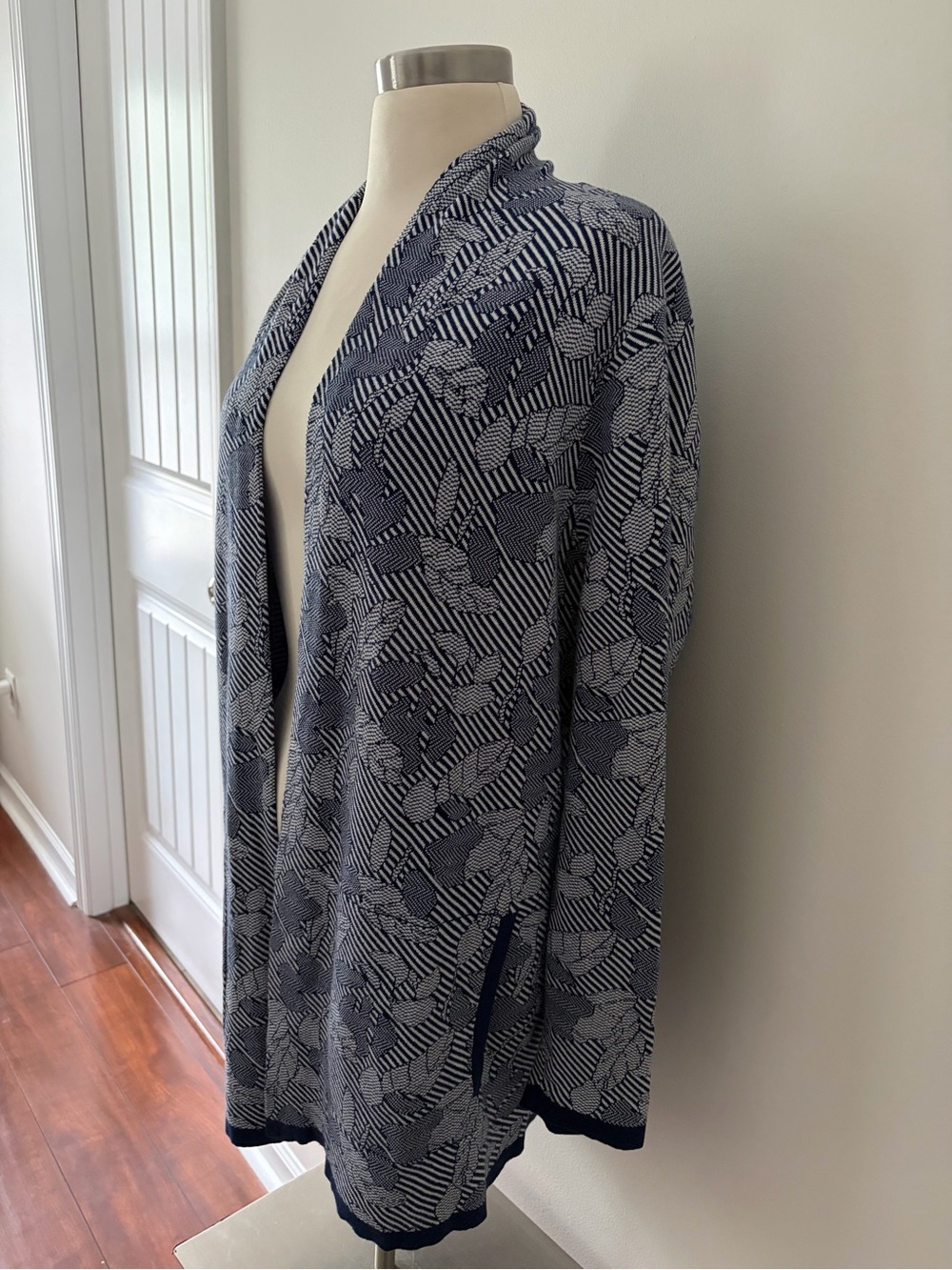Lands' End Navy White Leaf Jaquard Open-Front Cardigan XL Lagenlook Botanical - Picture 4 of 9
